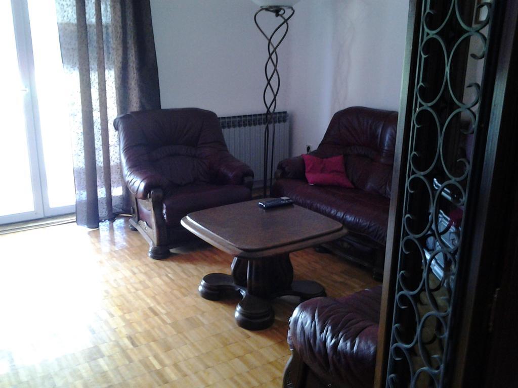 Apartments Jurasic Огулин Экстерьер фото